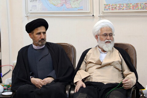 تصاویر/ دیدار مدیر مرکز پژوهشی موعود(عج) با آیت الله اعرافی