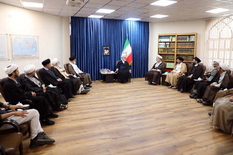 تصاویر/ دیدار مدیر مرکز پژوهشی موعود(عج) با آیت الله اعرافی