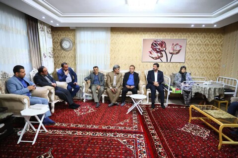 تصاویر / تجلیل استاندار همدان از خانواده شهدا و جانبازان حادثه ۳۰ مهر ۱۳۵۷ همدان