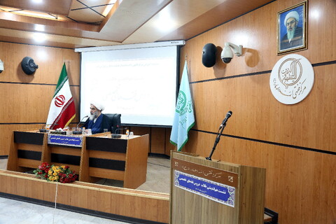 تصاویر/ نشست هم‌اندیشی طلاب دروس فقه های تخصصی مجتمع آموزشی پژوهشی ائمه اطهار علیهم السلام