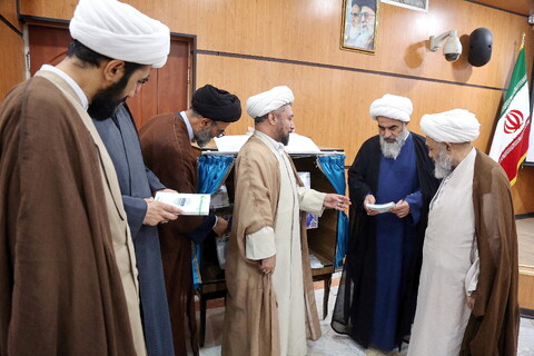 تصاویر/ نشست هم‌اندیشی طلاب دروس فقه های تخصصی مجتمع آموزشی پژوهشی ائمه اطهار علیهم السلام