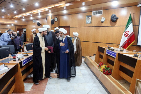 تصاویر/ نشست هم‌اندیشی طلاب دروس فقه های تخصصی مجتمع آموزشی پژوهشی ائمه اطهار علیهم السلام