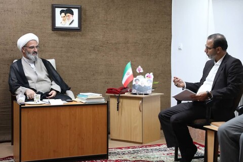 تصاویر/ دیدار مدیرکل دیوان محاسبات استان با نماینده ولی فقیه در استان سمنان