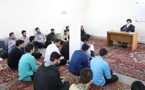 برگزاری درس اخلاق ویژه طلاب مدرسه علمیه مصلی یزد