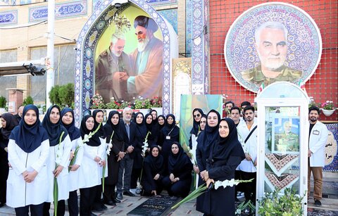 تصاویر/ تجدید میثاق پرستاران کرمان با آرمان‌های شهدا