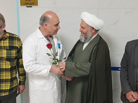 تصاویر/ تجلیل امام جمعه آران و بیدگل از پرستاران