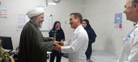 تصاویر/ تجلیل امام جمعه آران و بیدگل از پرستاران