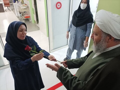 تصاویر/ تجلیل امام جمعه آران و بیدگل از پرستاران