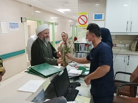 تصاویر/ تجلیل امام جمعه آران و بیدگل از پرستاران