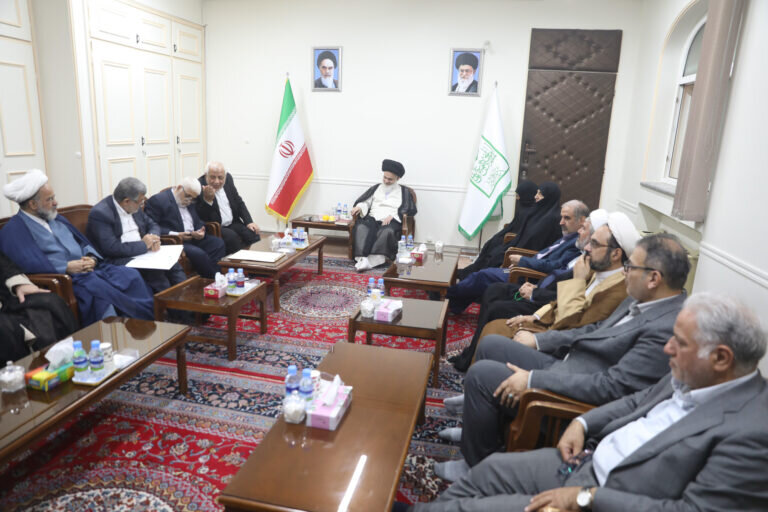 مردم با همه تفاوت‌ها پای کشور ایستاده‌اند / همه برای حفظ انسجام ملی تلاش کنند