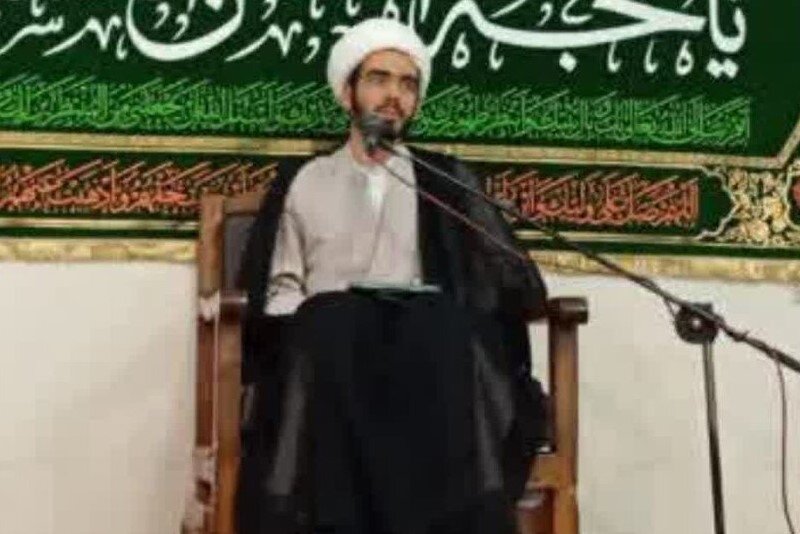 فاصله گرفتن از عقلانیت، آفت جامعه امروز است+عکس