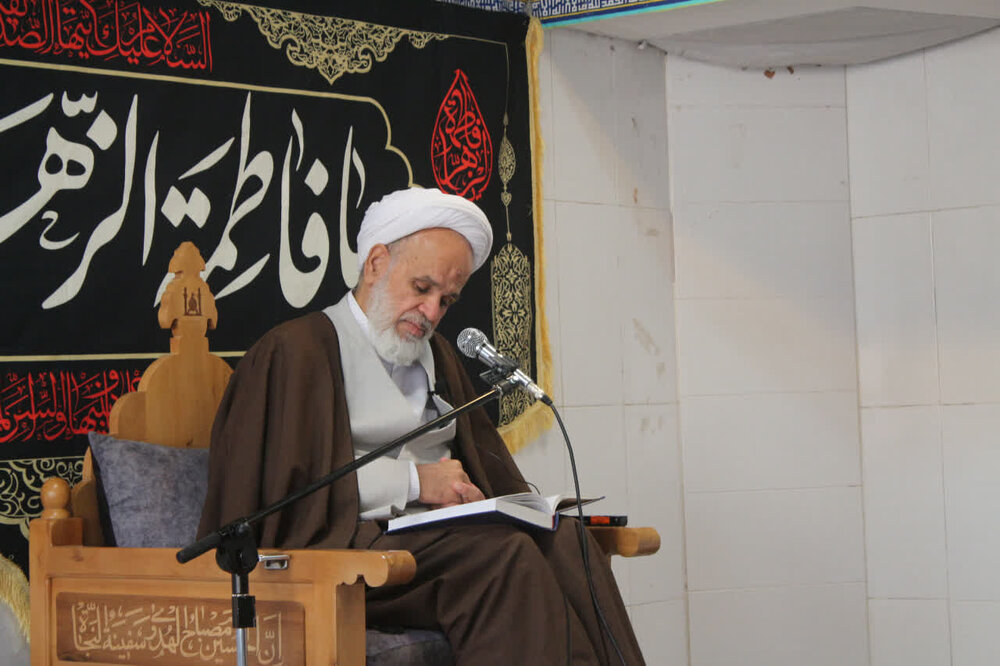 برگزاری جلسه شرح احادیث «کتاب العشره» اصول کافی در مؤسسه امام صادق(ع) کرمان+صوت