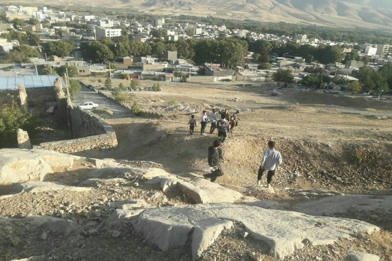 برنامه کوهنوردی و زیارتی جوانان مسجد حضرت صاحب الزمان(عج) هرسین برگزار شد+عکس