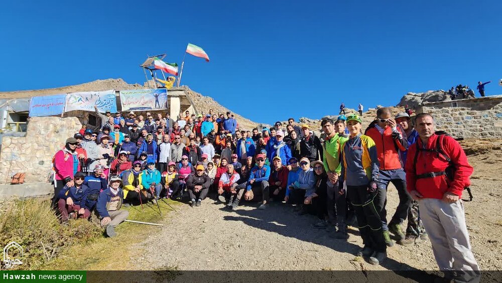 حضور امام جمعه تویسرکان در جمع کوهنوردان