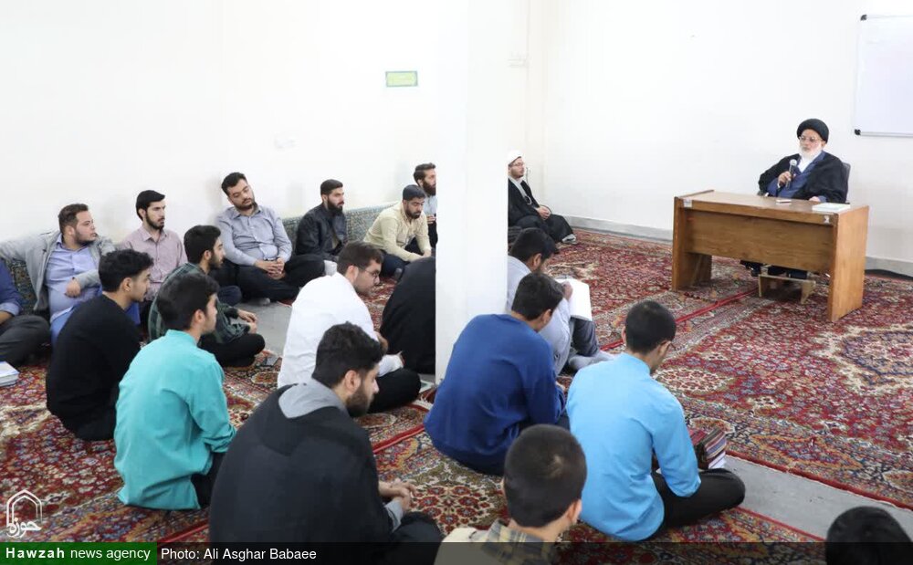 تصاویر/ برگزاری درس اخلاق ویژه طلاب مدرسه علمیه مصلی یزد