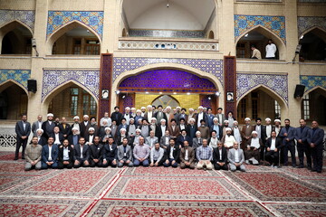 تصاویر/ بازدید میهمانان کنگره آیت الله میرزای نائینی از مدرسه علمیه نواب مشهد