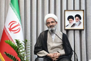 انتقاد مقدمه اصلاح است/ نخبگان، مسائل و چالش‌های داخلی و بین‌المللی را تحلیل و ریشه‌یابی کنند