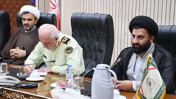 بوشهر در خط مقدم تهاجم فرهنگی دشمنان قرار دارد