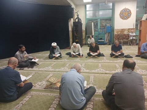 تصاویر/ خدمت کریمانه گروه «طلاب جهادی امام صادق(ع)» در غرب تهران