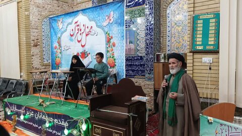 تصاویر/ محفل انس با قرآن در مسجد حضرت ولیعصر(عج) بیجار