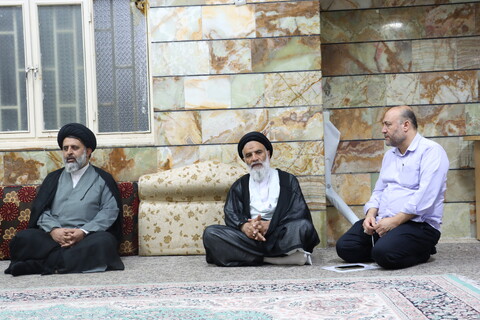 دیدار اعضای ستاد بزرگداشت 50 اُمین سالگرد ارتحال آیت الله العظمی بهبهانی (ره) با نماینده ولی فقیه در خوزستان