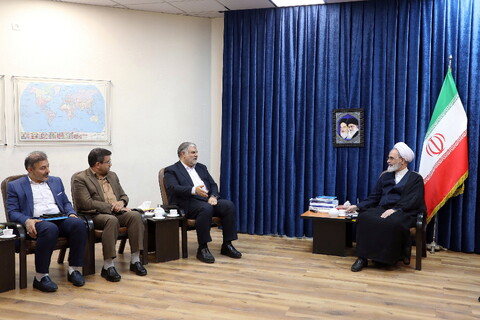 تصاویر/ دیدار شهردار قم با آیت الله اعرافی