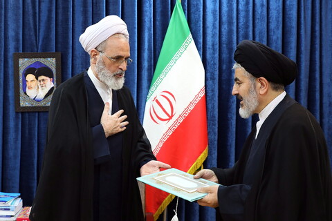 تصاویر/ دیدار نماینده ولی فقیه و امام جمعه ارومیه با آیت الله اعرافی