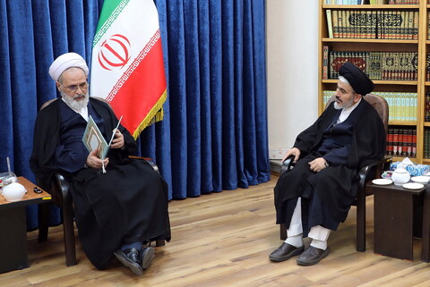 تصاویر/ دیدار نماینده ولی فقیه و امام جمعه ارومیه با آیت الله اعرافی