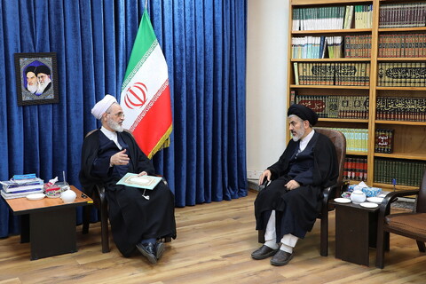 تصاویر/ دیدار نماینده ولی فقیه و امام جمعه ارومیه با آیت الله اعرافی