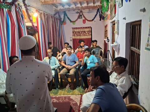 حوزہ علمیہ آیت الله خامنہ ای میں ہفتہ وار ”دین و زندگی کلاس“ کا انعقاد/اساتذہ نے مختلف موضوعات پر درس دیا