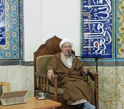 تصاویر/ دوره تخصصی آموزش حفظ و شرح نهج البلاغه در مسجد جامع سیدالشهدا(ع)