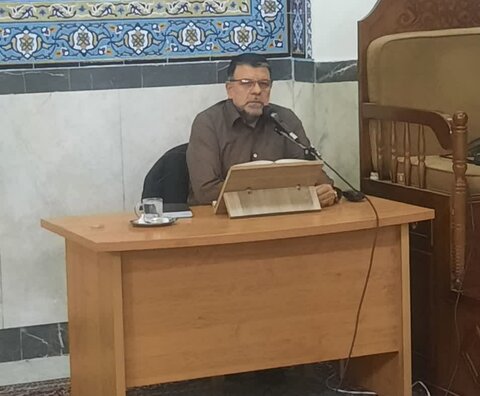 تصاویر/ دوره تخصصی آموزش حفظ و شرح نهج البلاغه در مسجد جامع سیدالشهدا(ع)
