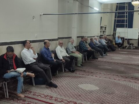 تصاویر/ دوره تخصصی آموزش حفظ و شرح نهج البلاغه در مسجد جامع سیدالشهدا(ع)