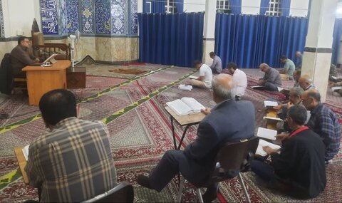 تصاویر/ دوره تخصصی آموزش حفظ و شرح نهج البلاغه در مسجد جامع سیدالشهدا(ع)