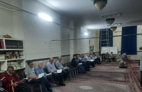 تصاویر/ دوره تخصصی آموزش حفظ و شرح نهج البلاغه در مسجد جامع سیدالشهدا(ع)