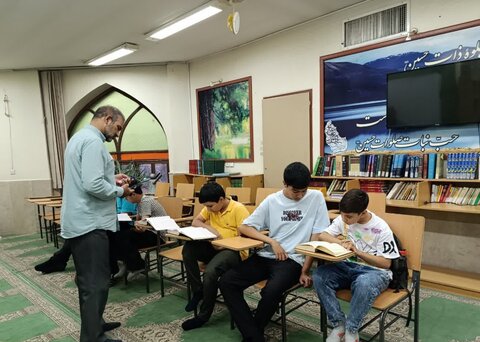 تصاویر/ دوره تخصصی آموزش حفظ و شرح نهج البلاغه در مسجد جامع سیدالشهدا(ع)