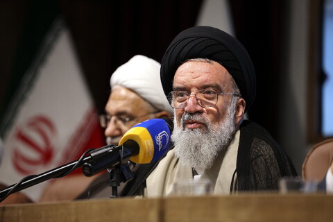 اختتامیه کنگره بین المللی مرحوم میرزای نائینی در مشهد مقدس