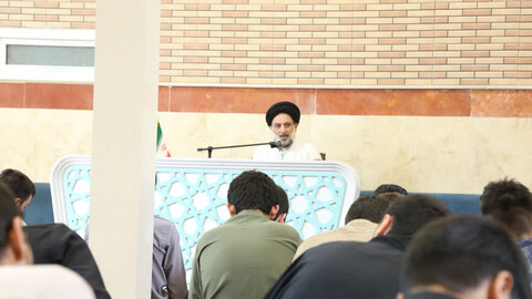 تصاویر/ نهمین جلسه برنامه «طلبه باشیم» در مدرسه علمیه امیرالمومنین(ع)تبریز