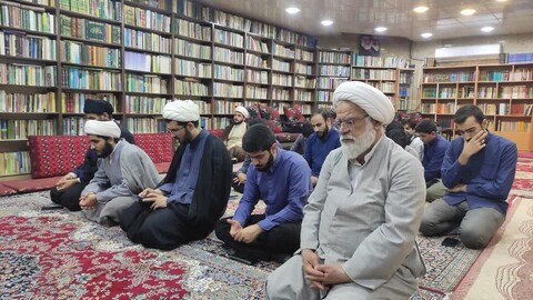 تصاویر/دیدار جمعی از مسئولین حوزه علمیه امام خمینی(ره)با خانواده های شهدای دفاع مقدس