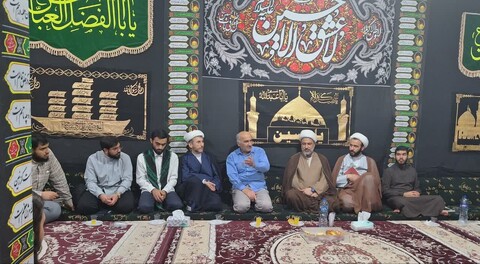 تصاویر/دیدار جمعی از مسئولین حوزه علمیه امام خمینی(ره)با خانواده های شهدای دفاع مقدس