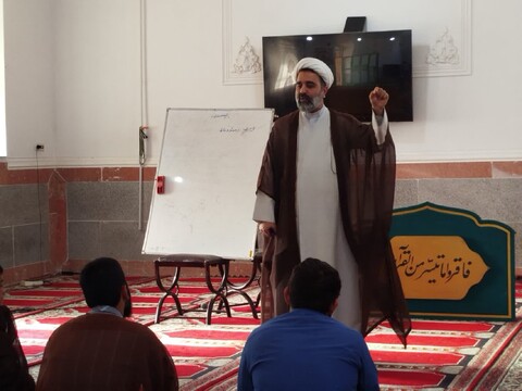 تصاویر/بازدید معاون تهذیب حوزه علمیه خوزستان از مدرسه علمیه حضرت علی بن ابیطالب (ع)ایذه