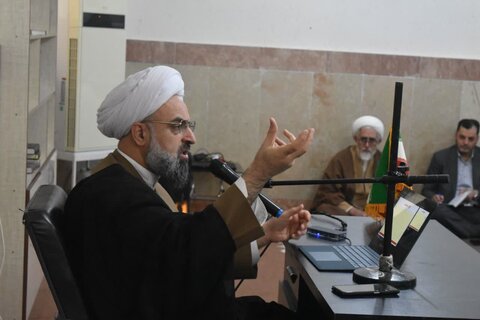 تصاویر/ نشست سرپرست ستاد امر به معروف و نهی از منکر کشور با طلاب ارومیه