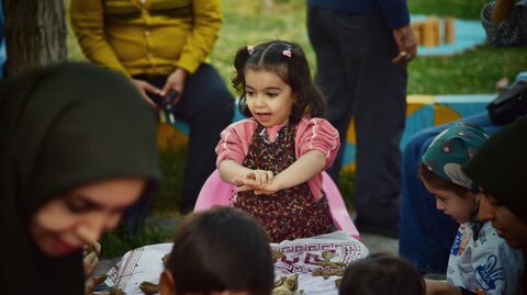 تصاویر/فعالیت موکب ارکان الهدی اراک به مناسبت ولادت حضرت زینب (س)