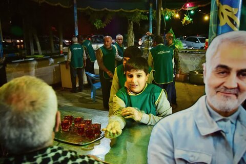 تصاویر/فعالیت موکب ارکان الهدی اراک به مناسبت ولادت حضرت زینب (س)