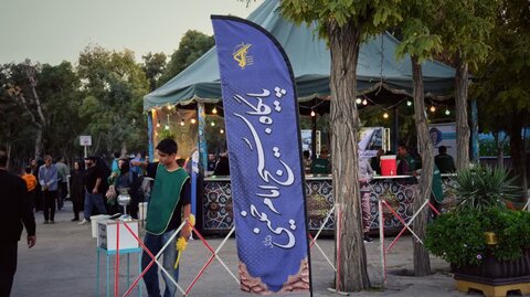 تصاویر/فعالیت موکب ارکان الهدی اراک به مناسبت ولادت حضرت زینب (س)