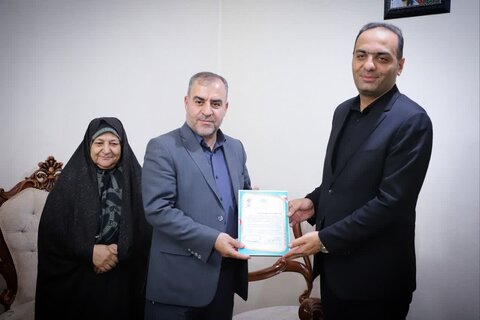 تصاویر/دیدار با خانواده شهید والامقام "علیرضا بادران" در اراک