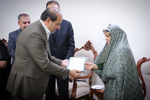 تصاویر/دیدار با خانواده شهید والامقام "علیرضا بادران" در اراک