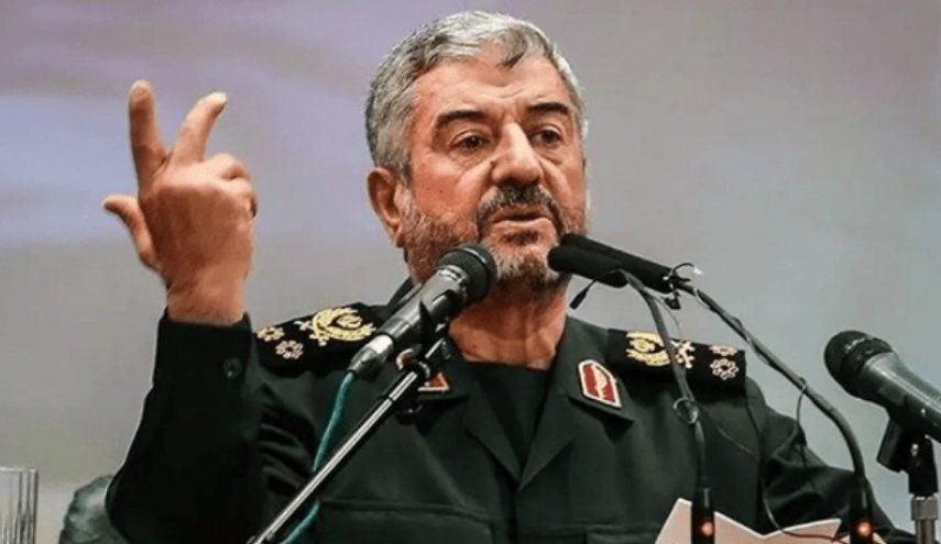 اللواء جعفري: لدينا ما يكفي من الصواريخ ذات المديات المختلفة اللواء جعفري: لدينا ما يكفي من الصواريخ ذات المديات المختلفة