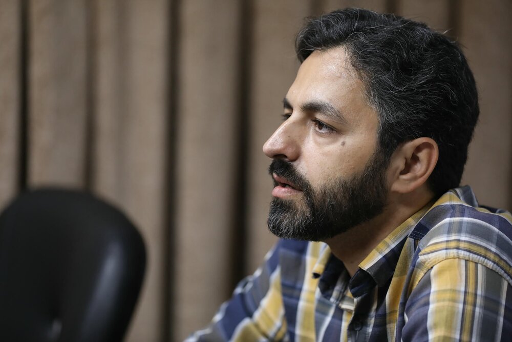 جلسه نقد و بررسی مستند ادواردو