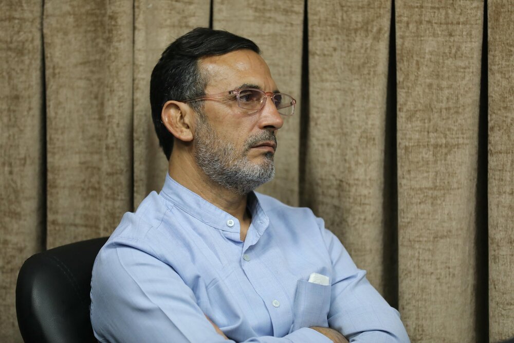 جلسه نقد و بررسی مستند ادواردو